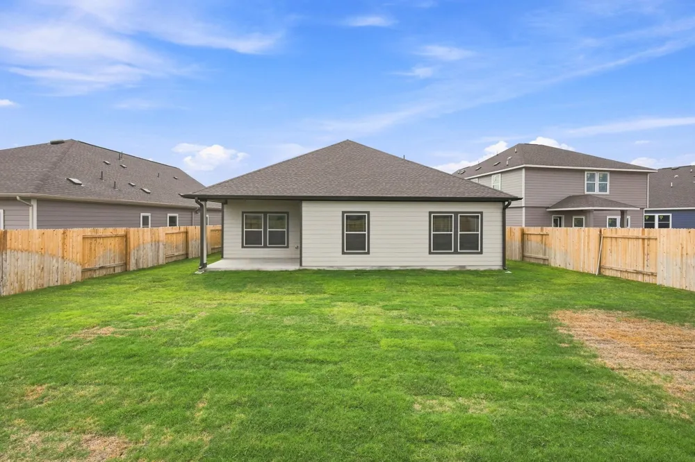 153 Ayres Horn Cedar Creek, TX 78612