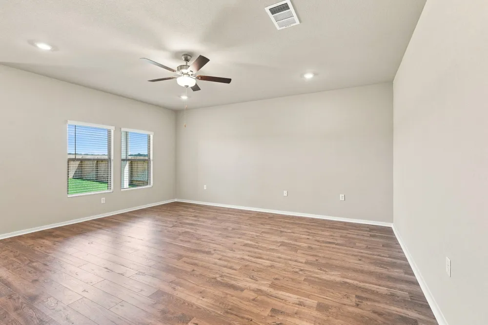 153 Ayres Horn Cedar Creek, TX 78612