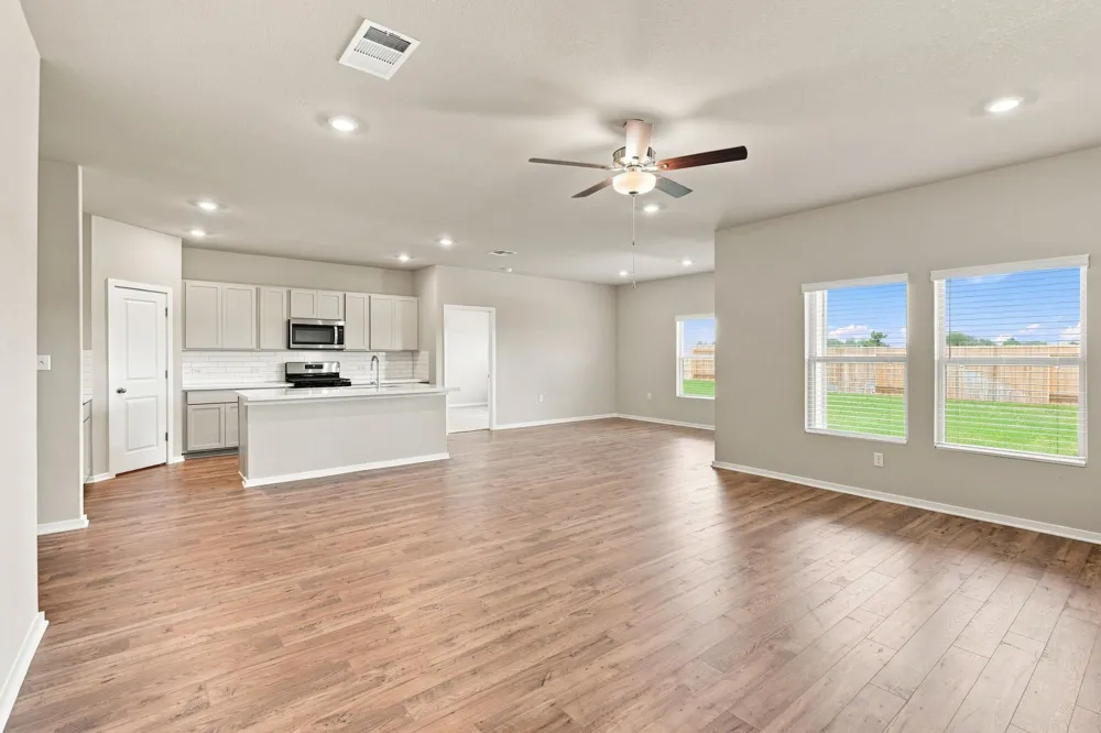 153 Ayres Horn Cedar Creek, TX 78612