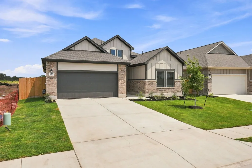 153 Ayres Horn Cedar Creek, TX 78612