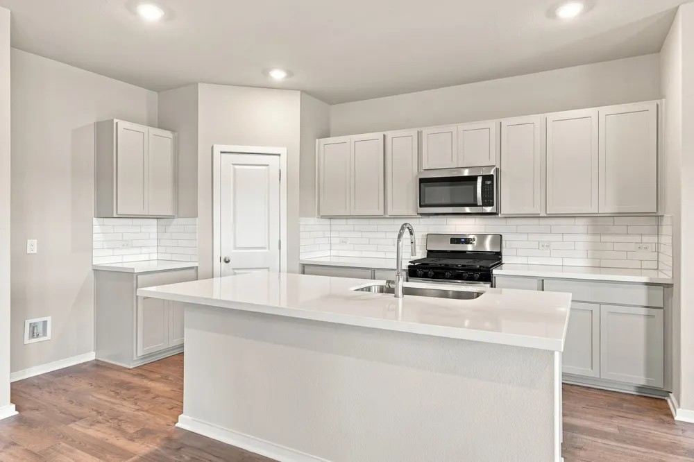 153 Ayres Horn Cedar Creek, TX 78612
