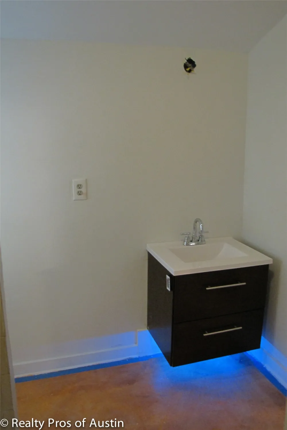 2106 W 7th Street Austin, TX 78703