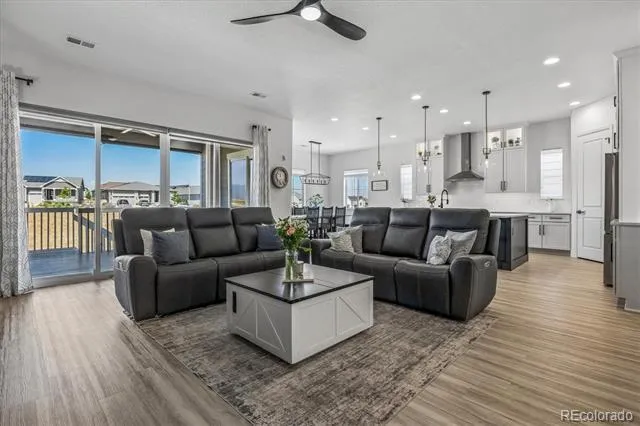 8985 Chalk Creek Place Littleton, CO 80125
