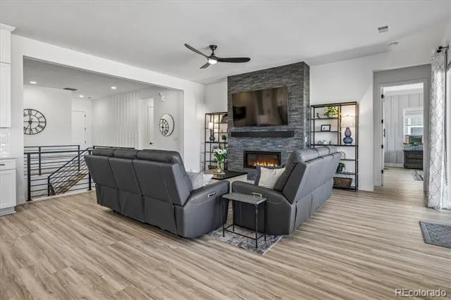 8985 Chalk Creek Place Littleton, CO 80125