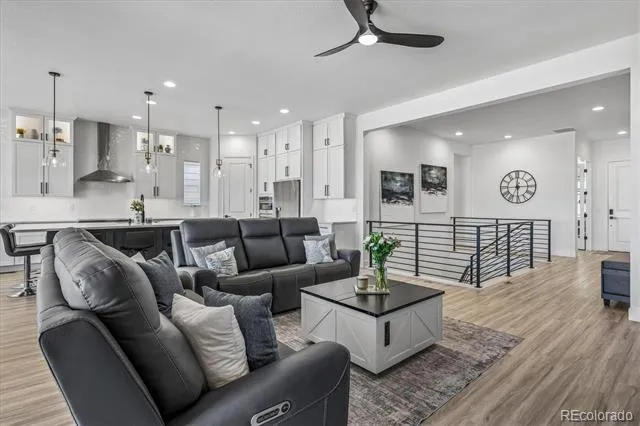 8985 Chalk Creek Place Littleton, CO 80125
