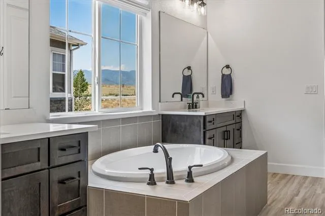 8985 Chalk Creek Place Littleton, CO 80125