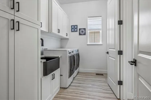 8985 Chalk Creek Place Littleton, CO 80125