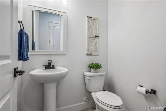 8985 Chalk Creek Place Littleton, CO 80125