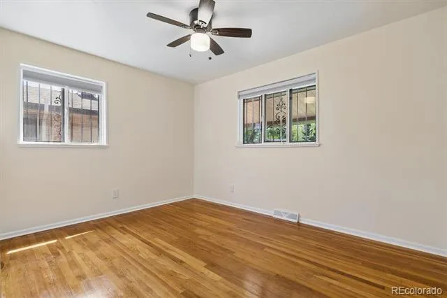 372 Lima Street Aurora, CO 80010