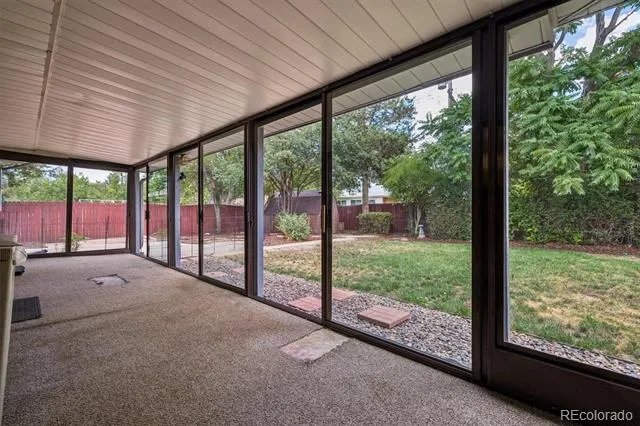 372 Lima Street Aurora, CO 80010