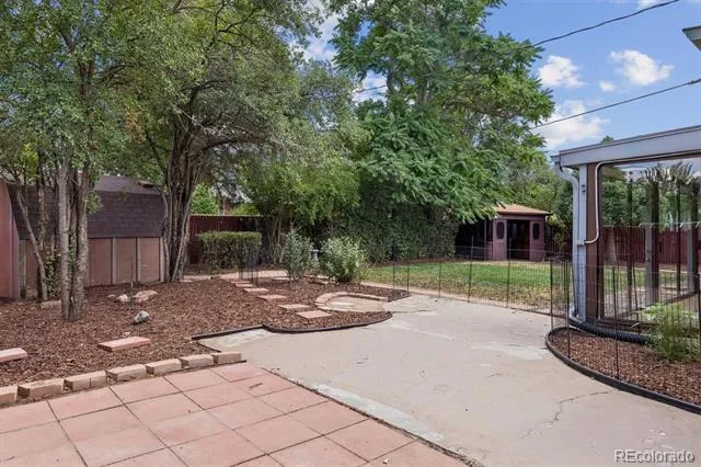 372 Lima Street Aurora, CO 80010