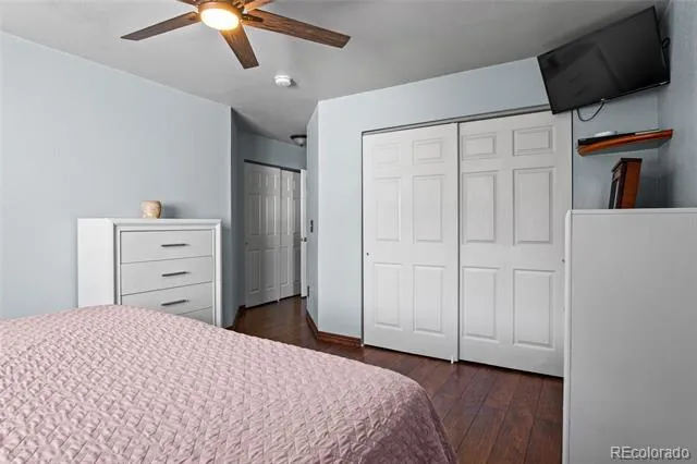 2339 W Hillside Avenue Englewood, CO 80110