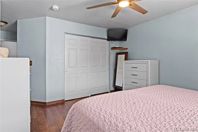 2339 W Hillside Avenue Englewood, CO 80110