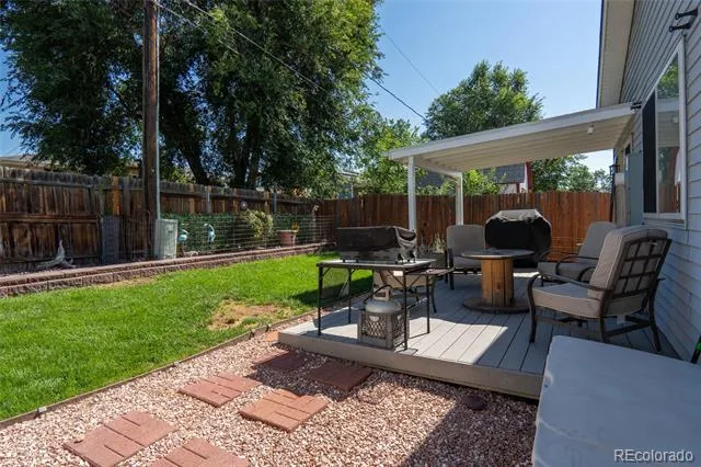 2339 W Hillside Avenue Englewood, CO 80110