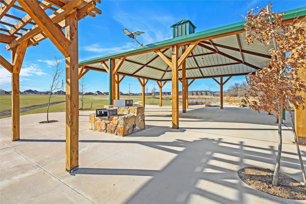 3142 Manchester Drive Cleburne, TX 76033