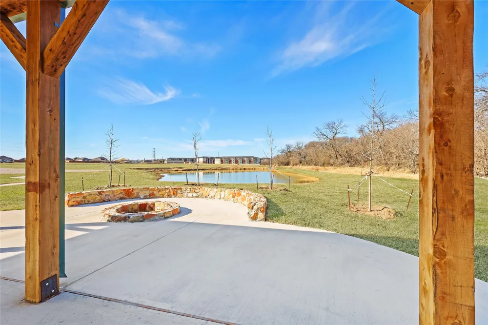 3142 Manchester Drive Cleburne, TX 76033
