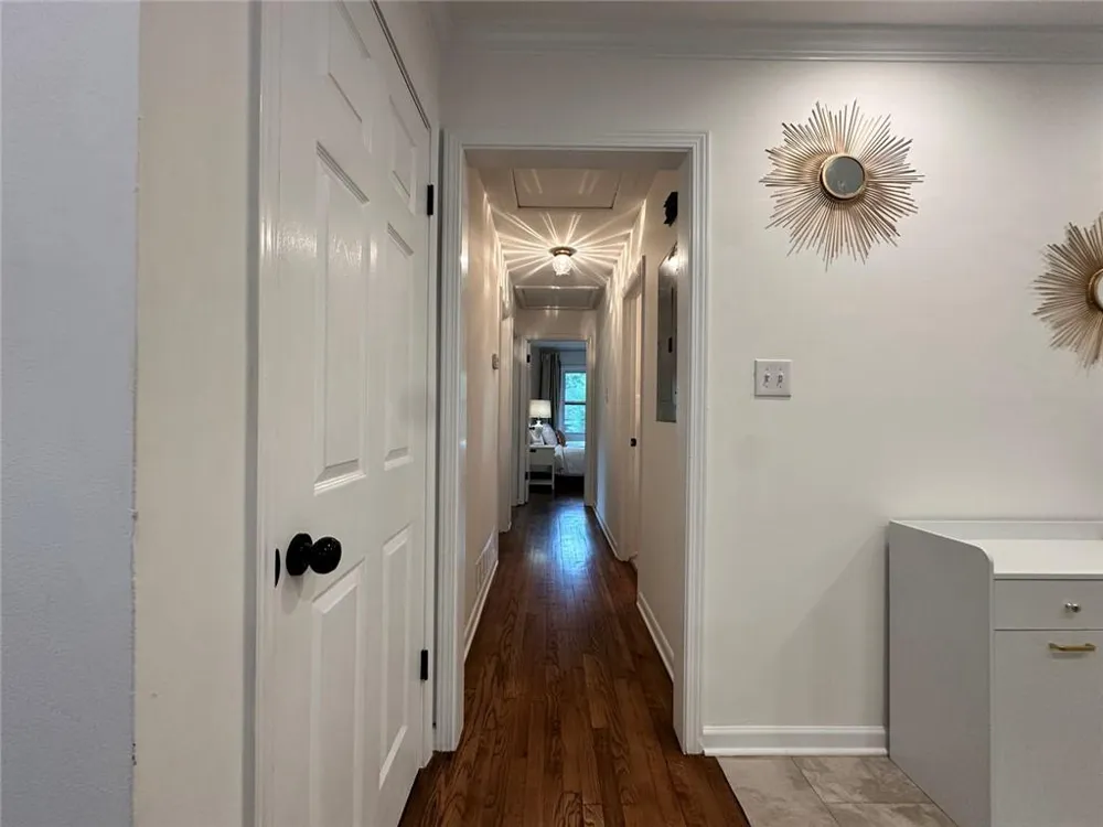 2498 Lakewood Drive Kennesaw, GA 30152