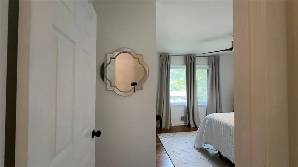 2498 Lakewood Drive Kennesaw, GA 30152