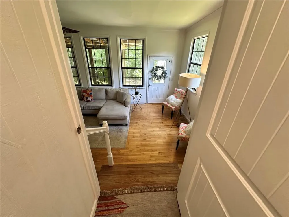 2498 Lakewood Drive Kennesaw, GA 30152