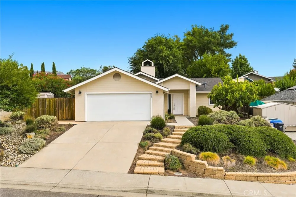 829 Crazy Horse Paso Robles, CA 93446