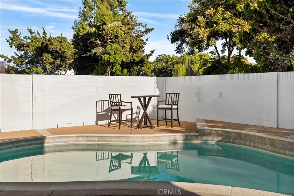 1216 E Clifpark Way Anaheim, CA 92805