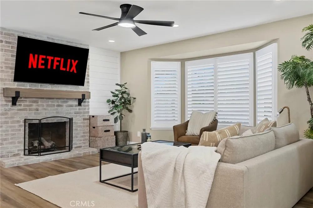 1216 E Clifpark Way Anaheim, CA 92805