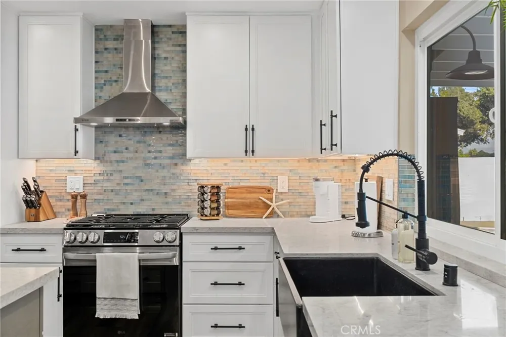 1216 E Clifpark Way Anaheim, CA 92805