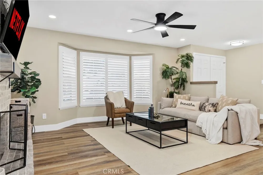 1216 E Clifpark Way Anaheim, CA 92805