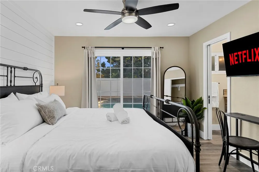 1216 E Clifpark Way Anaheim, CA 92805