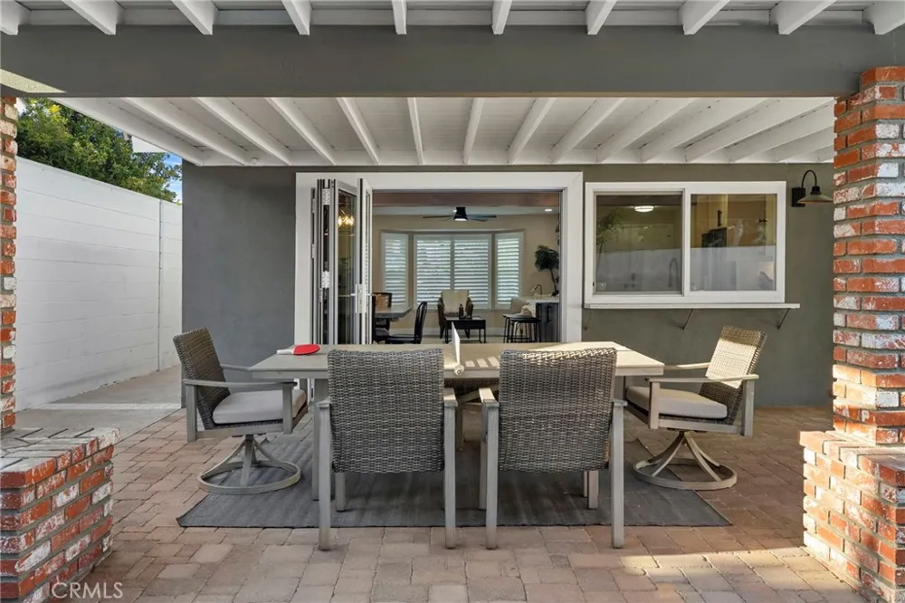 1216 E Clifpark Way Anaheim, CA 92805