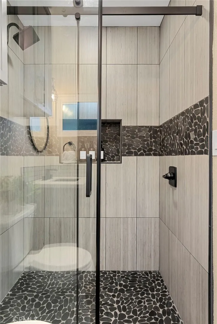 1216 E Clifpark Way Anaheim, CA 92805