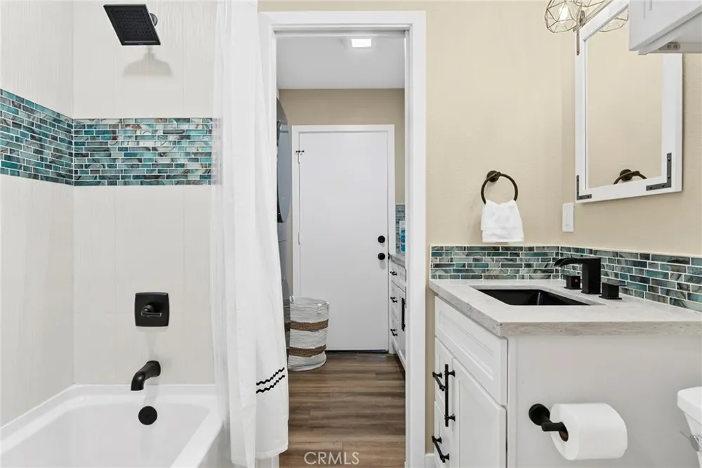 1216 E Clifpark Way Anaheim, CA 92805
