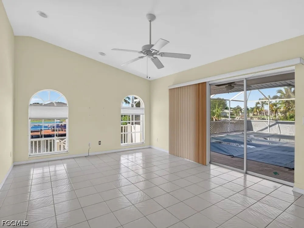 SE 12th Terrace Cape Coral, FL 33990