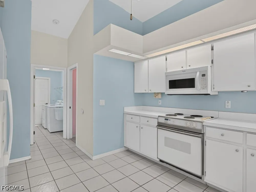 SE 12th Terrace Cape Coral, FL 33990