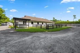 708 Rambling Drive Circle #~ Barn & Apartment Wellington, FL 33414