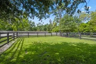 708 Rambling Drive Circle #~ Barn & Apartment Wellington, FL 33414