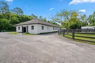 708 Rambling Drive Circle #~ Barn & Apartment Wellington, FL 33414