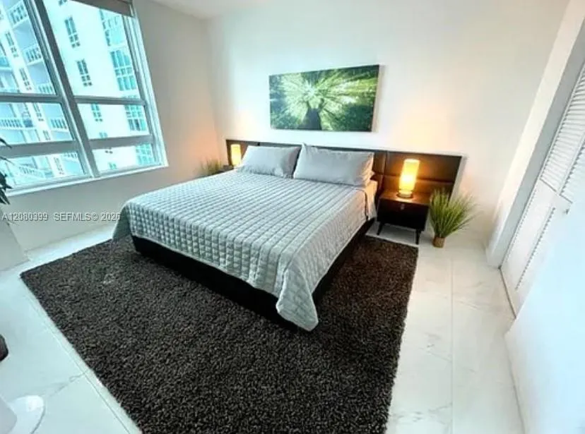 950 Brickell Bay Dr #2203 Miami, FL 33131