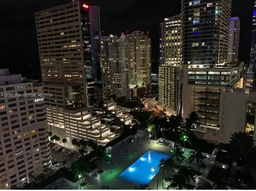 950 Brickell Bay Dr #2203 Miami, FL 33131