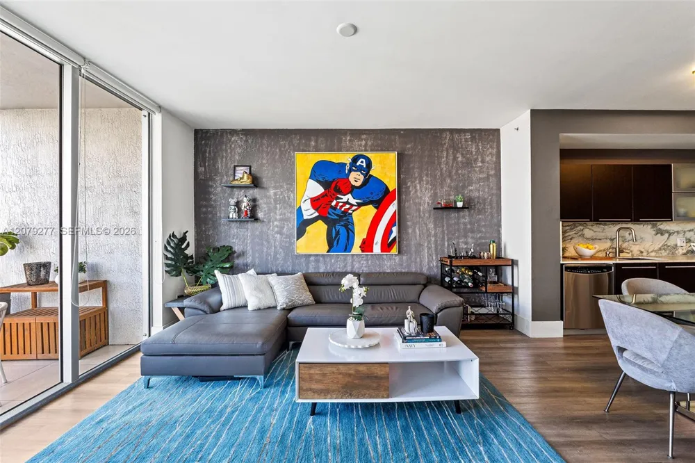 90 SW 3rd St #1506 Miami, FL 33130