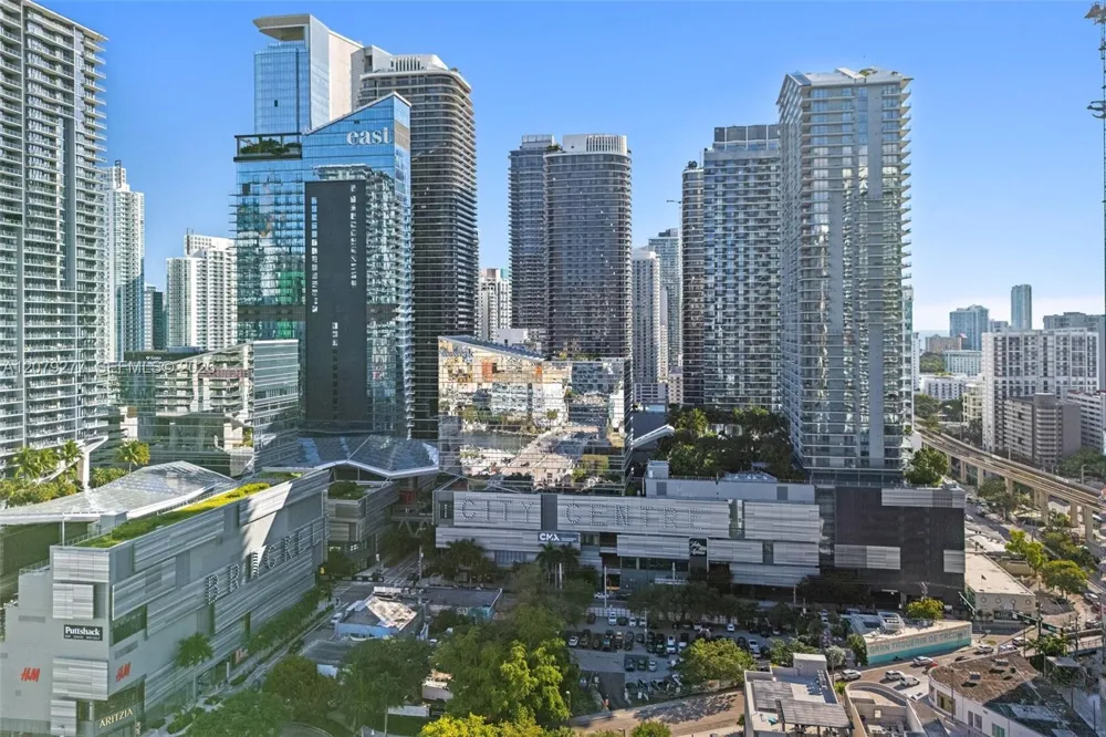 90 SW 3rd St #1506 Miami, FL 33130