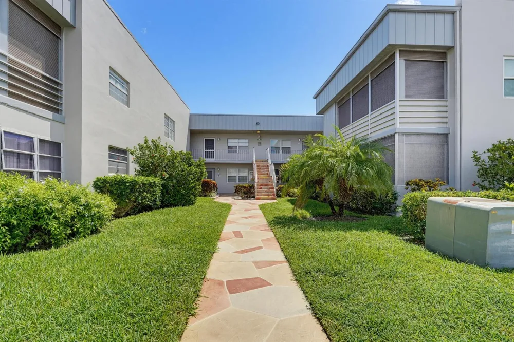 299 FLANDERS G DRIVE #G Delray Beach, FL 33484