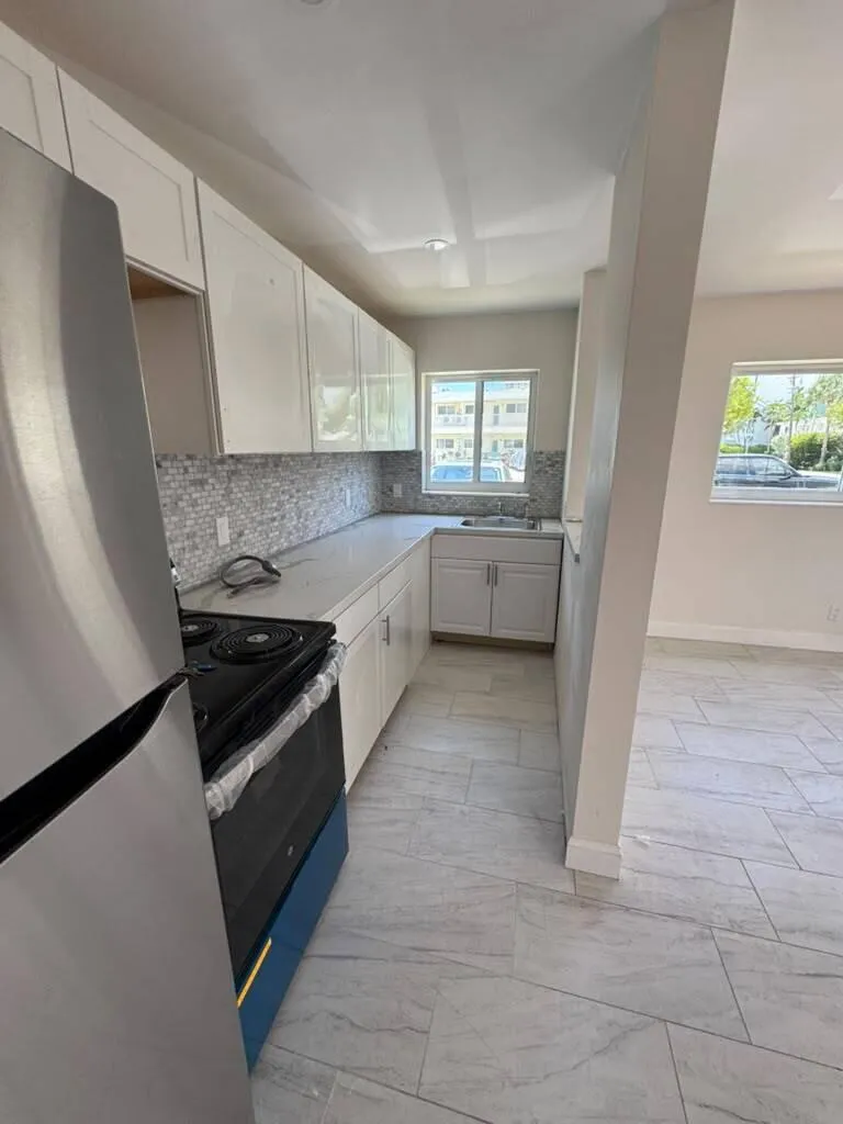 999 S RIVERSIDE DRIVE #101 Pompano Beach, FL 33062
