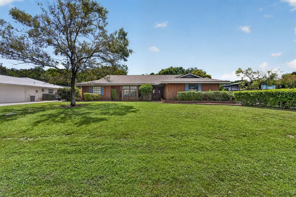 4126 Hickory Drive Palm Beach Gardens, FL 33418