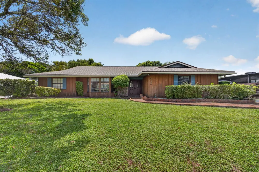 4126 Hickory Drive Palm Beach Gardens, FL 33418