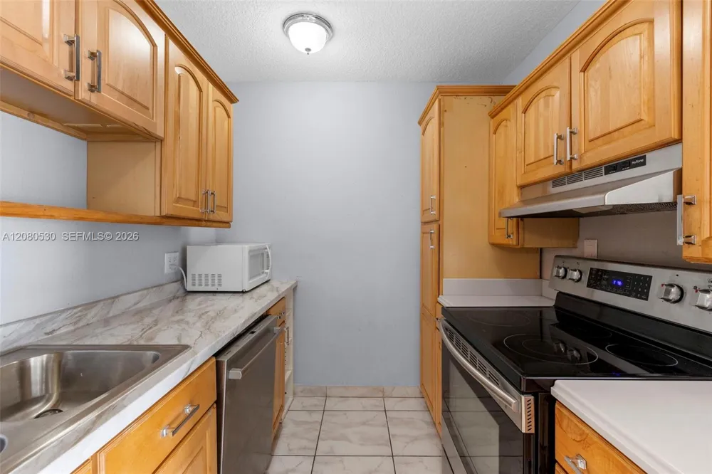 2028 SW 103rd Ct #2028 Miami, FL 33165