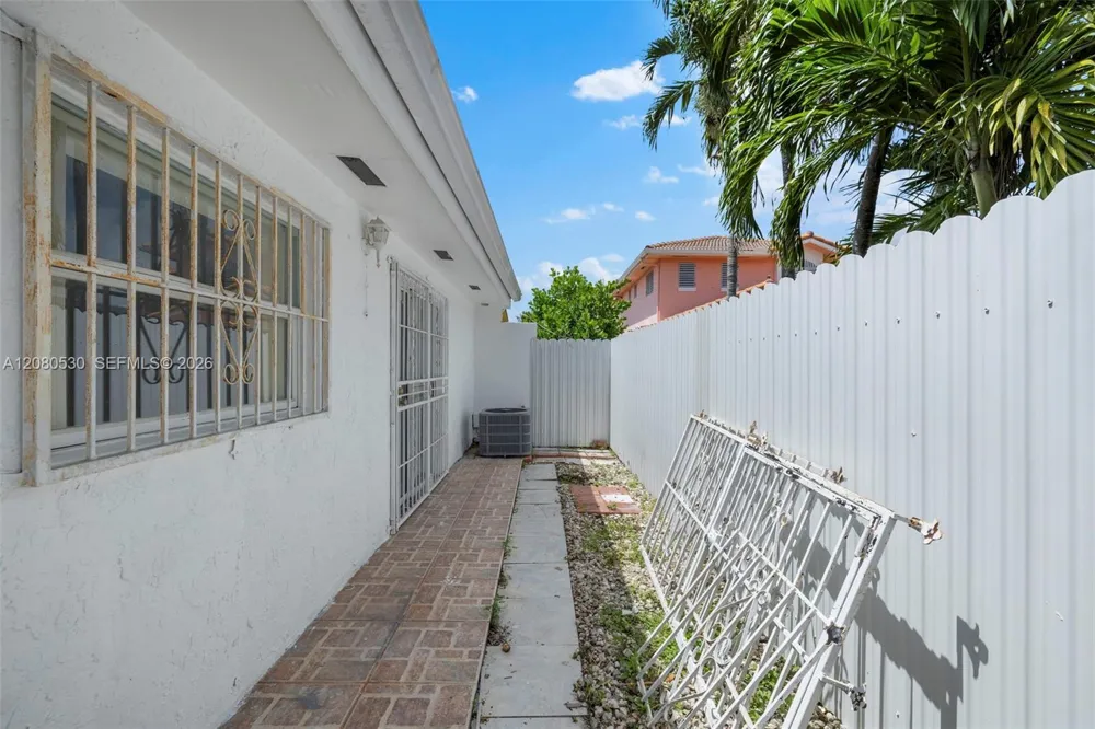 2028 SW 103rd Ct #2028 Miami, FL 33165