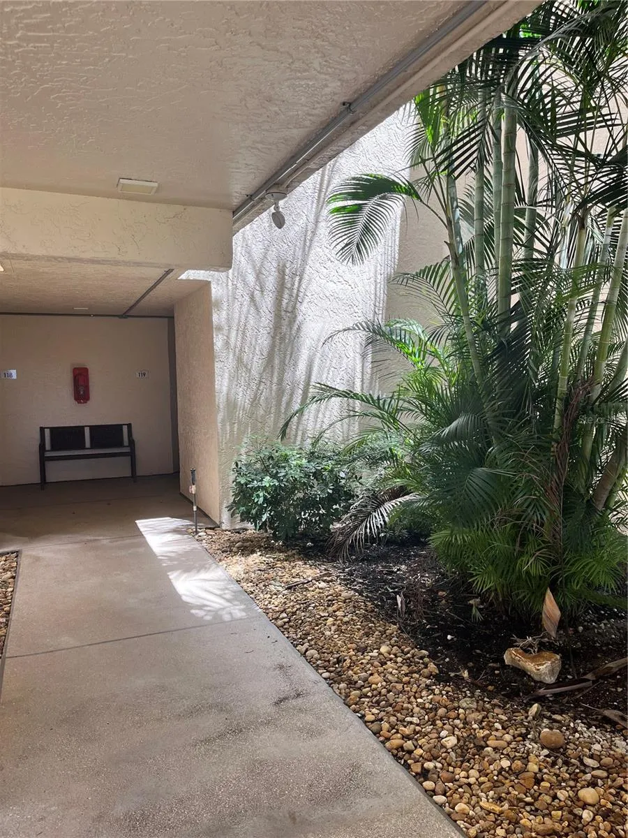 5541 PUERTA DEL SOL BOULEVARD S #118 St Petersburg, FL 33715