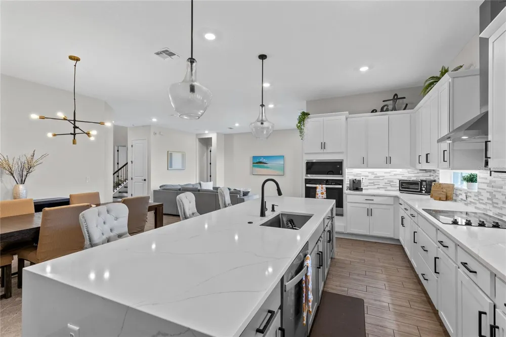 13439 MCMILLAN DRIVE Orlando, FL 32827