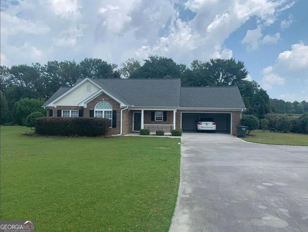 134 Brookstone DR SW Calhoun, GA 30701